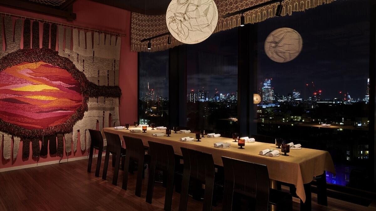 Decimo-table