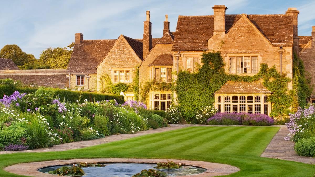 WhatleyManor-10